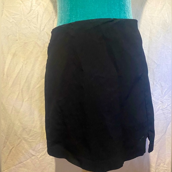 Joe Benbasset Dresses & Skirts - Joe benbasset: basic black mini skirt 10